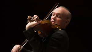 violinist Paul Neubauer
