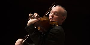violinist Paul Neubauer