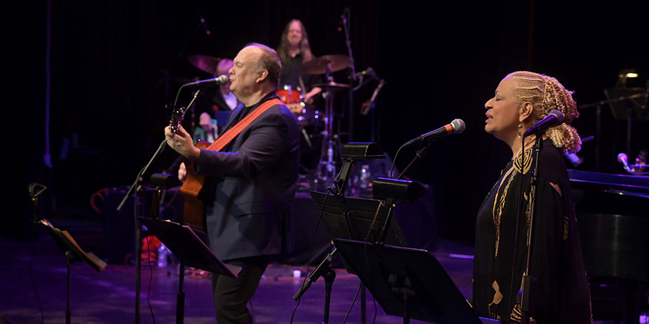The Rob Mathes Holiday Concert